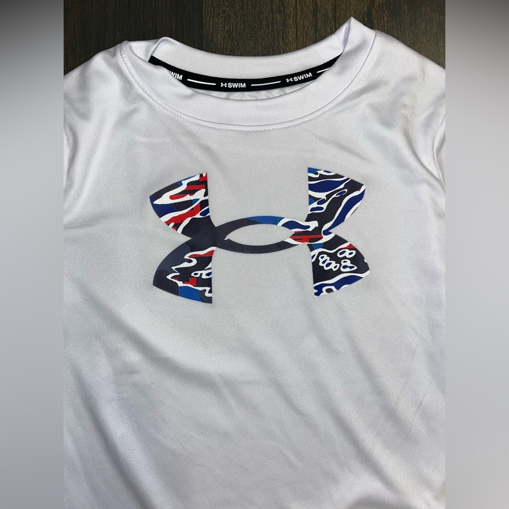 Under Armour White Short Sleeve Tee with Red & Blue Logo - Kids
